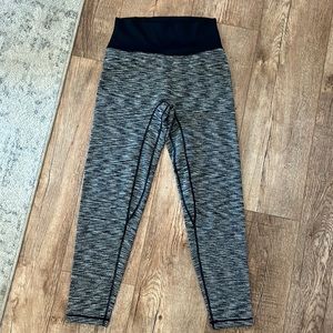 Sample sale ptula mystery legging